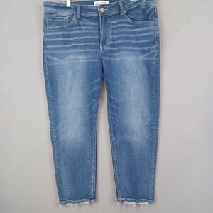 BKE Women's Payton Jeans Size 32 (36x23) Universal Fit Mid Rise Cropped Straight